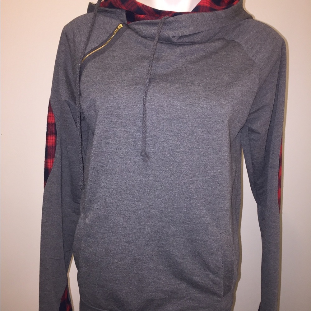 Soto Lifestyle gray and plaid hoodie